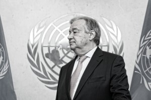 António Guterres, new Secretary-General of the United Nations, in his office on his first day at work. 03 January 2017 United Nations, New York (UN photo by Mark Garten)